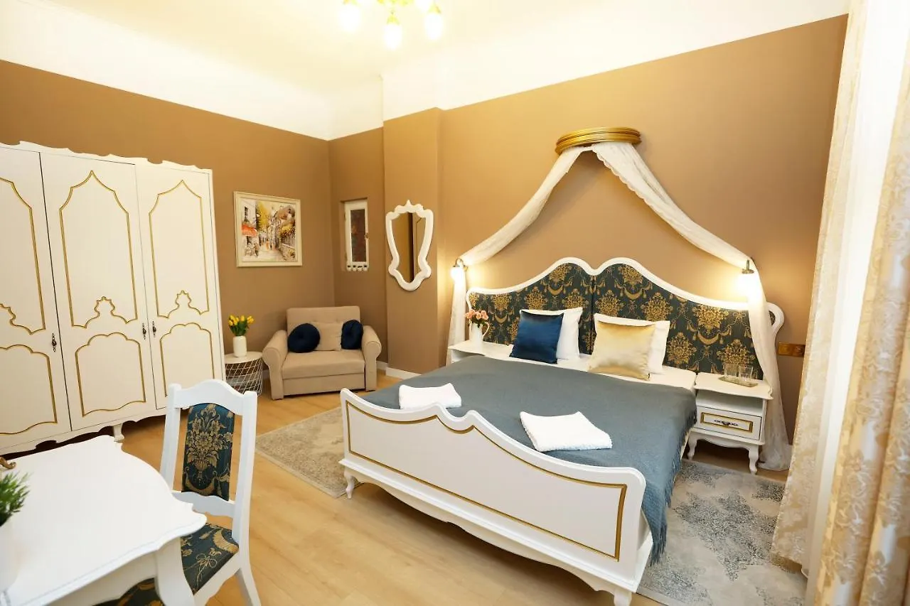 Bed & Breakfast Villabaroque_Eger Hungary
